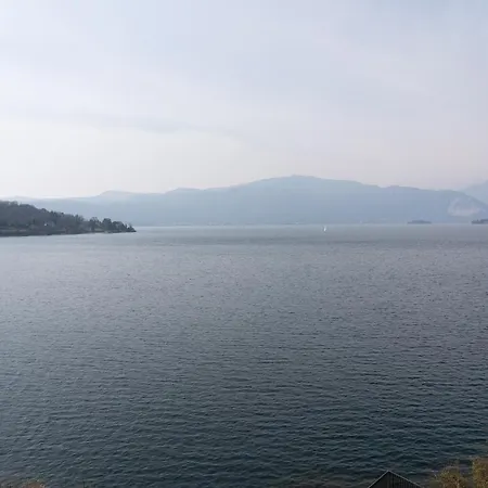Serviced By De Charme * Laveno-Mombello