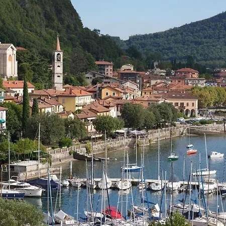 Serviced By De Charme Apartment Laveno-Mombello