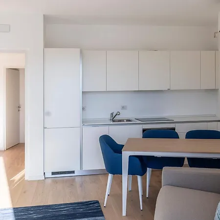 By De Charme Apartamento Laveno