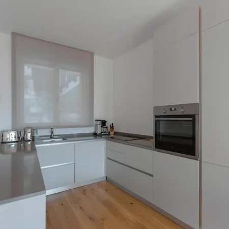 Apartment Serviced By De Charme Laveno-Mombello
